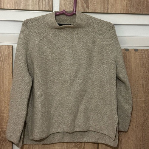 Mango sweater size large like new, white