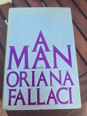 Βιβλίο A Man της Oriana Fallaci