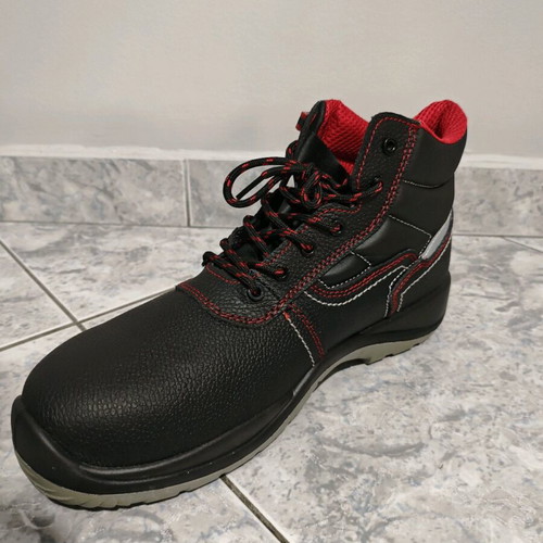 Work shoes new, size 47, black