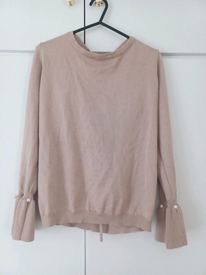 Pullover medium used with pearls beige