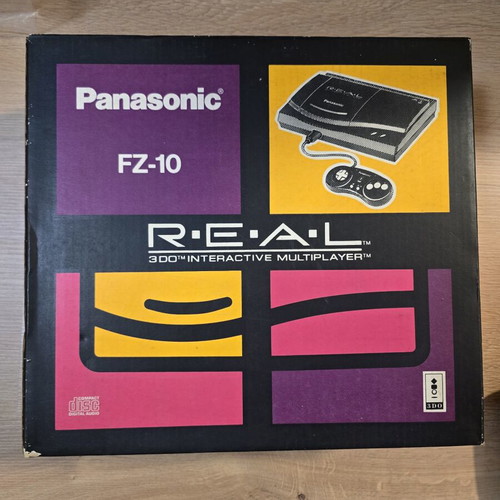 Panasonic 3DO FZ-10 Ntsc-j console used with 3 games