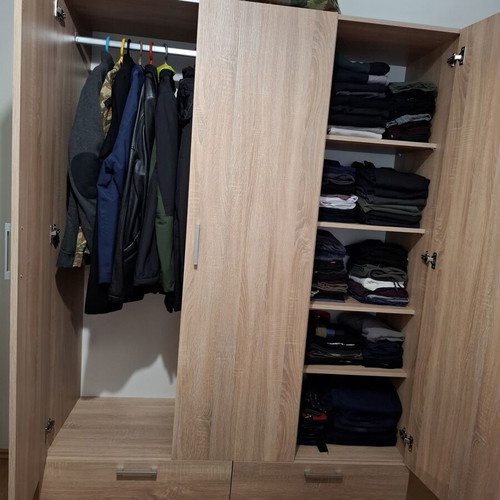Three-door wardrobe with 2 drawers and shelves