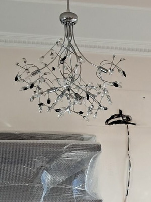 Lamps like new, two pendant and one floor lamp