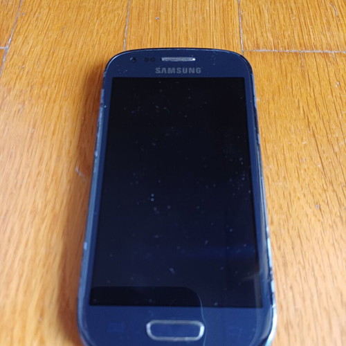 Samsung GT I8190N smartphone used, black, Android, 7.9 MPixel camera