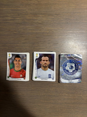 Panini Fifa 2014 stickers used, 128 pieces