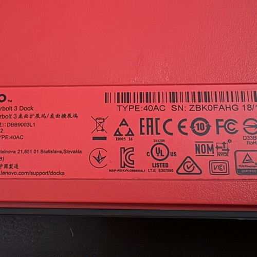 Lenovo ThinkPad Thunderbolt 3 Dock Type 40AC with VGA port