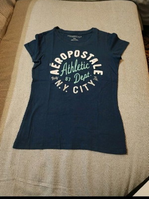 Aeropostale t-shirt size M blue used in good condition