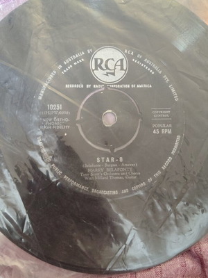 Star-O 45 RPM vinyl record by Harry Belafonte used, RCA Australia edition