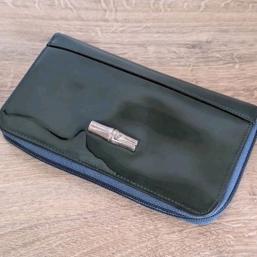 Longchamp leather wallet used, olive green