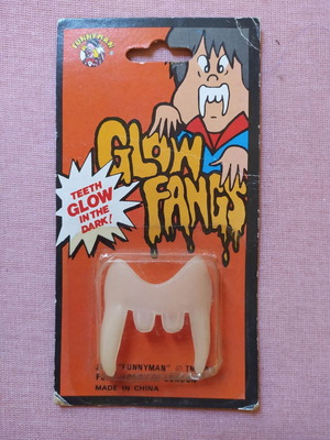 Δόντια φωσφορίζοντα αποκριάτικα vintage