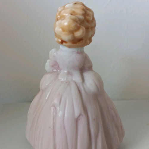 Porcelain girl decoration like new, 7.5 cm
