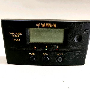 Yamaha YT-250 Chromatic Tuner