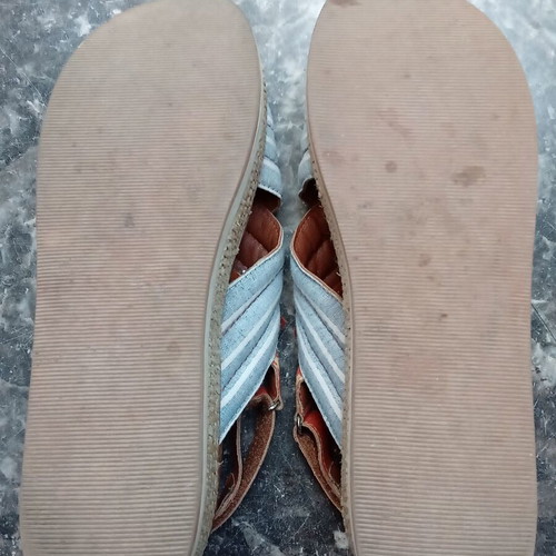 Gioseppo leather platform sandals like new, brown and turquoise, size 39