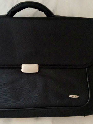 Χαρτοφύλακας RCM καινούριος με θήκη για laptop έως 16 ίντσες