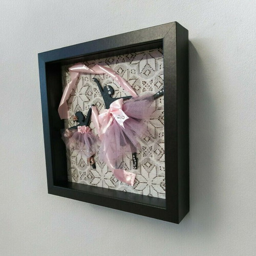 Dreamy Dance in Wooden Frame 25x25x5cm new
