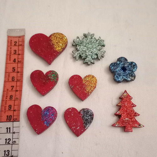 Wooden elements with glitter and magnet, pack of 8 pieces