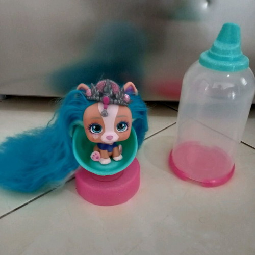 VIP Pet Twist with long hair like new, slightly worn ends