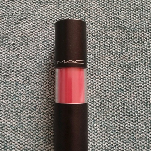 MAC Versicolour Stain in Tattoo my heart shade new