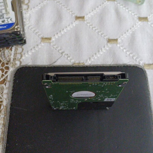 WD Blue 320GB hard drive like new, SATA II, 5400 RPM
