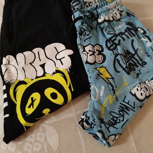 Bermuda shorts for boys used, sizes 128-134, black and blue