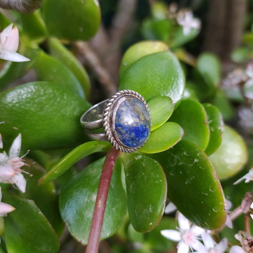 Silver 925 ring with lapis lazuli used