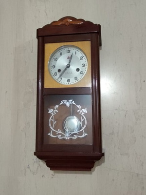 Wooden Vintage Wall Pendulum Clock