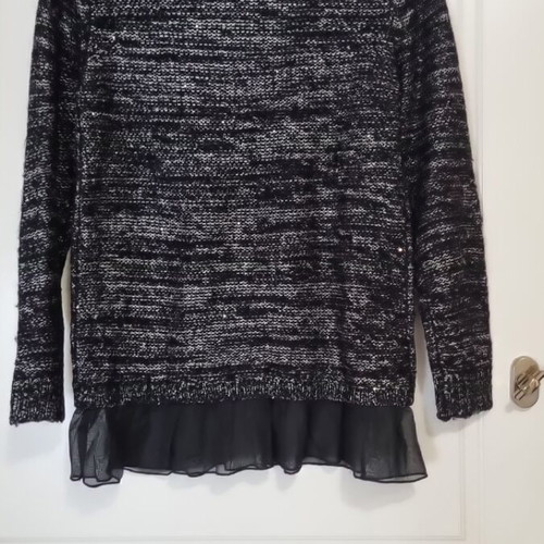 Women's long-sleeve blouse like new, size M/L, black