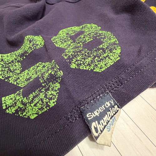 Superdry Tshirt blue like new, size M/L