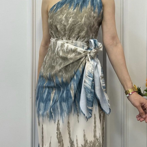 Satin dress new, fits Small and Medium