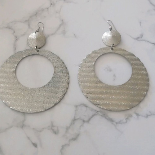 Modern silver earrings very large like new