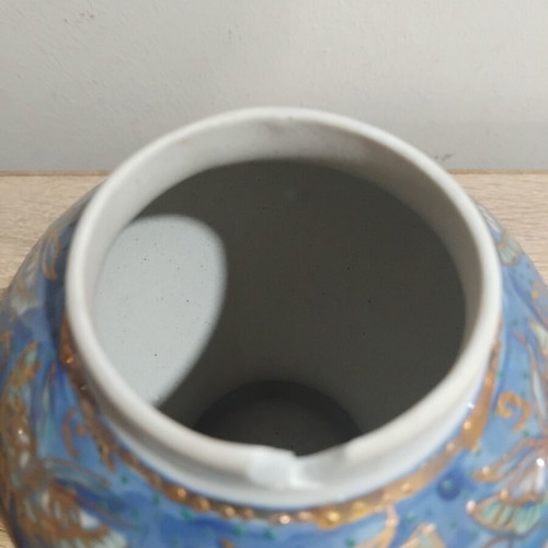 Decorative vase with Delf-type lid used, small chips