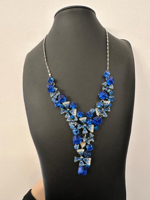 Necklace like new, barely worn