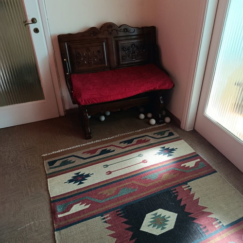 Rug like new, elegant in burgundy, brown and beige