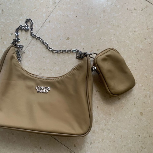Coveri World tan shoulder bag with chain strap like new