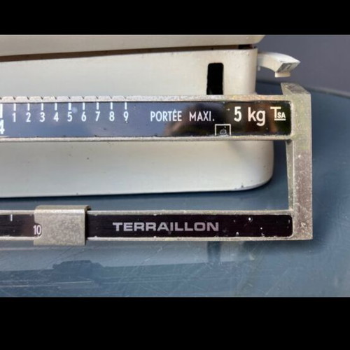 Baby scale like new