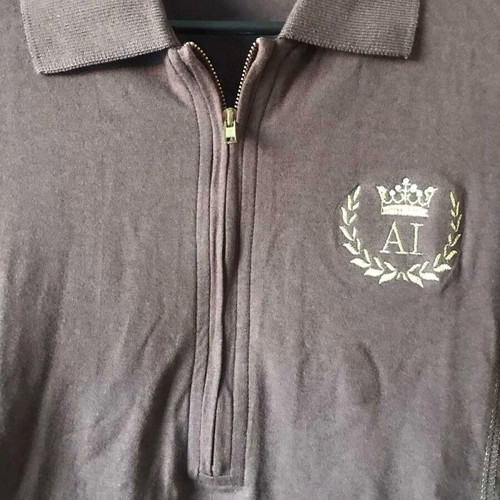 Branded men's T-shirt new, size Small