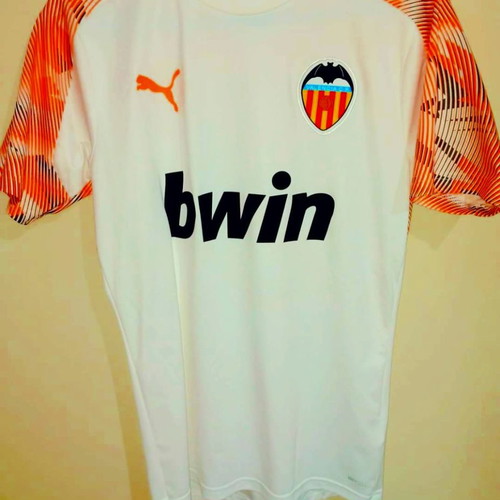 Valencia Small in excellent condition