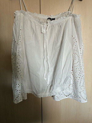 White boho blouse Mat like new, One Size