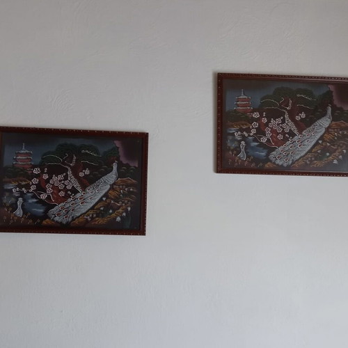Set of two frames like new