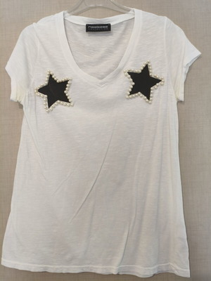 Nooboss Collection white T-shirt with stars and pearls used, size M/L