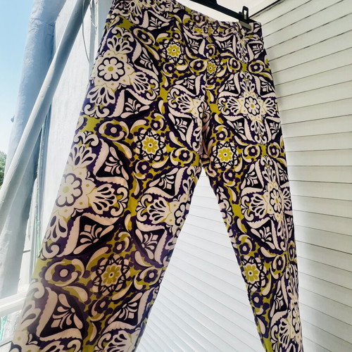 Le Vertige printed women's pants size L like new