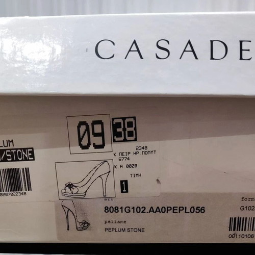 Casadei high-heeled leather pumps size 38 used