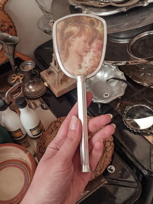 Vintage clothes brush used, made in England, ideal for diy project