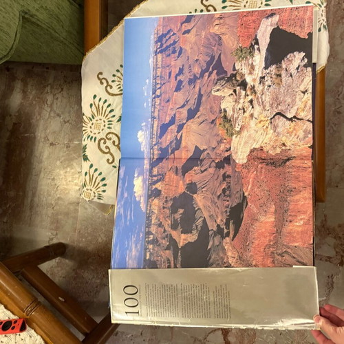 Book 100 Wonders of the World like new