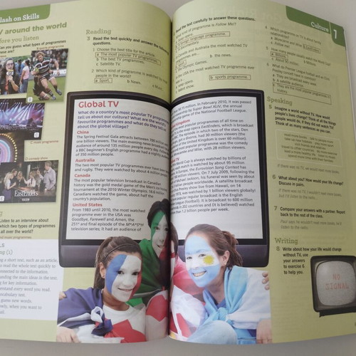 Flash on English B1 Intermediate set like new, Student's Book and Workbook