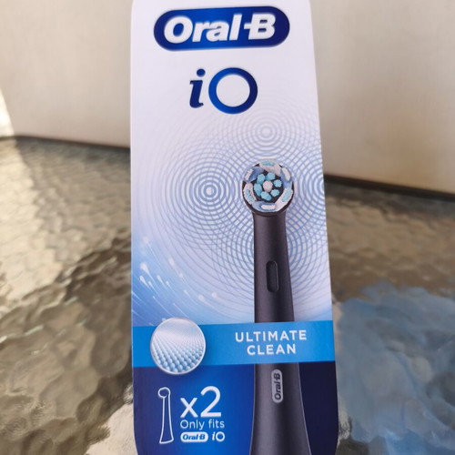 Oral B IQ replacement brush heads pack of 2 new