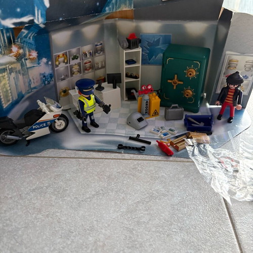 Playmobil Jewelry Store Burglary used, code 9007