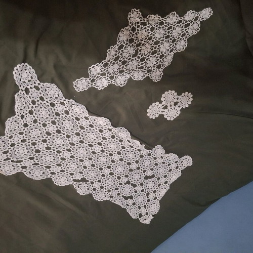 Handmade doilies like new, pack of 3
