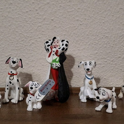 Set of 7 Disney 101 Dalmatians PVC figures like new
