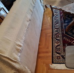 Three-seater sofa like new with storage space